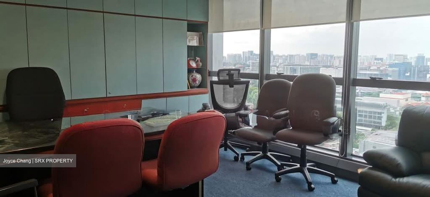 High Street Centre (D6), Office #560636891